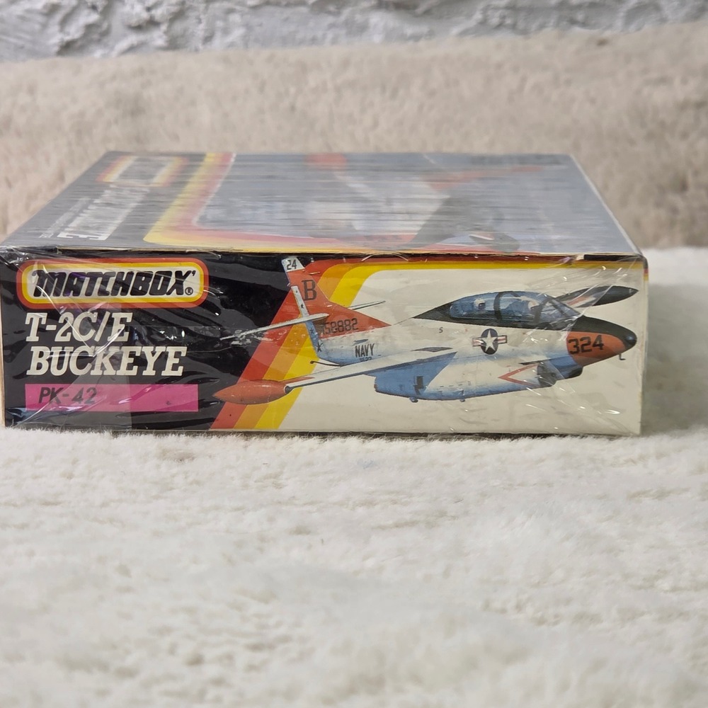 Matchbox 1:72 Scale Rockwell T2C E Buckeye‎ Model Kit PK42 New Factory Sealed - Picture 6 of 10